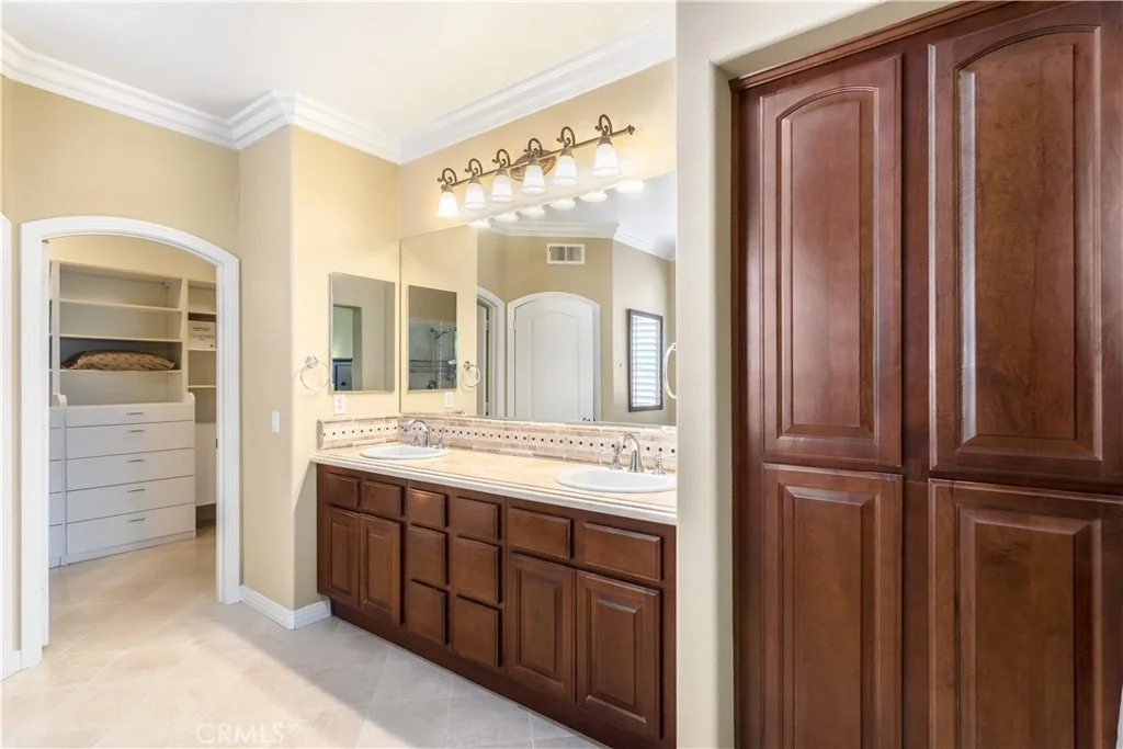 Photo of 30279 Ravenswood Circle