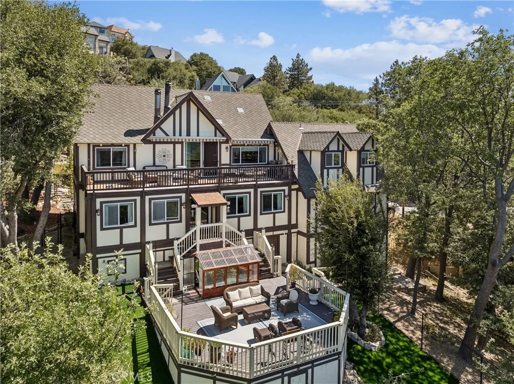 Photo of 1298 Yellowstone Drive