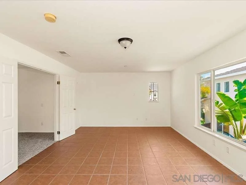 Photo of 1586 Silver Cup CT
