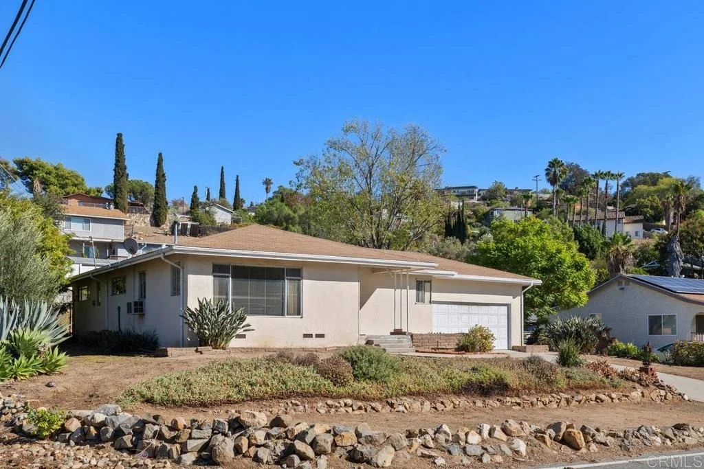 Photo of 2947 Helix Street