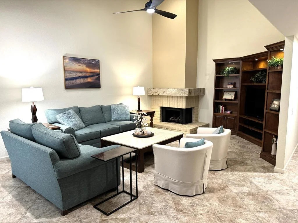 Photo of 6 Maximo Way