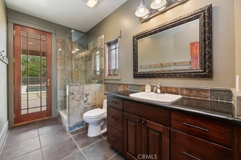 Photo of 16420 Rocky Glen Road