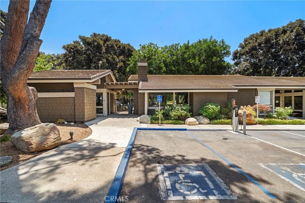 Photo of 63 Streamwood