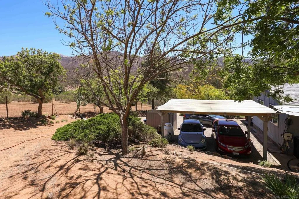 Photo of 1388 Marron Valley