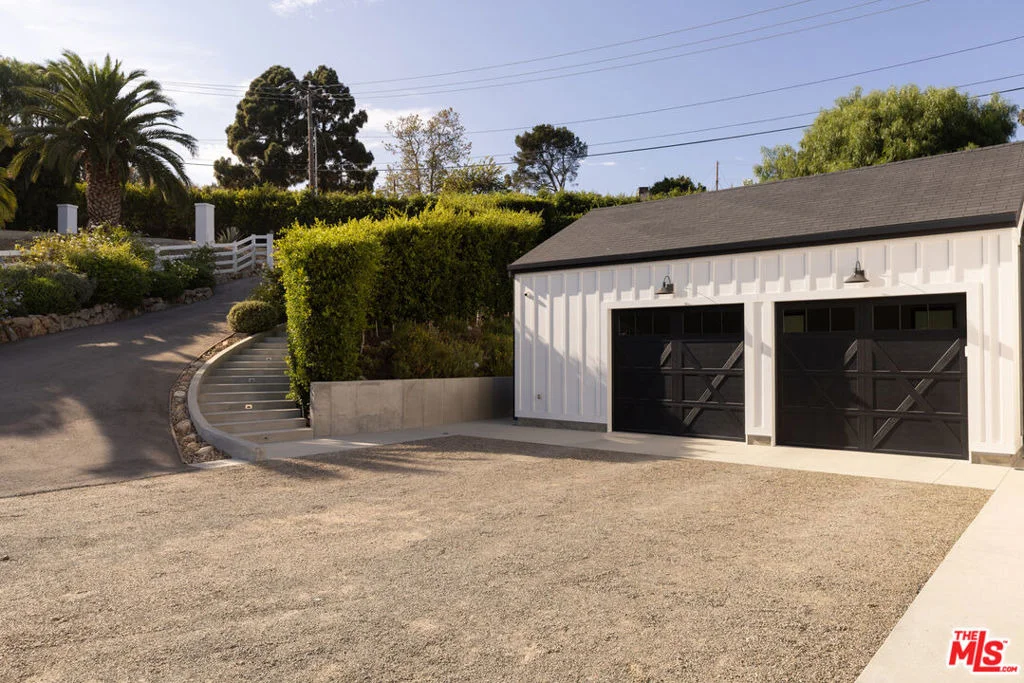 Photo of 5944 Cavalleri Road