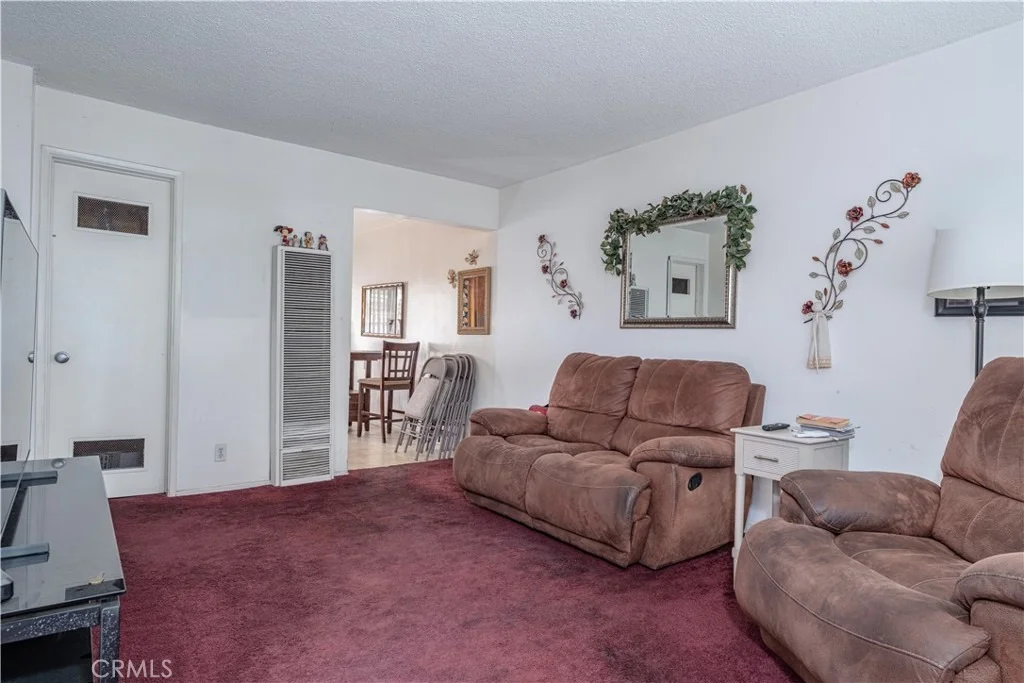 Photo of 10921 Walnut