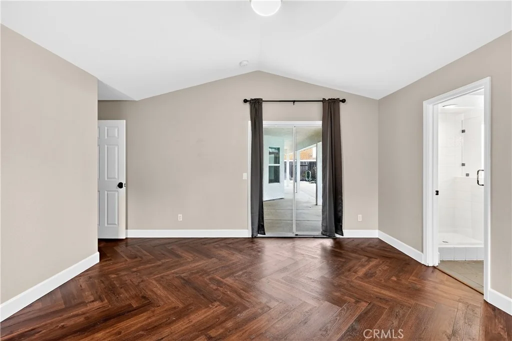 Photo of 724 Robin Drive