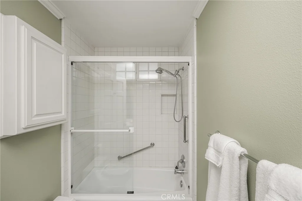 Photo of 57 Emerald