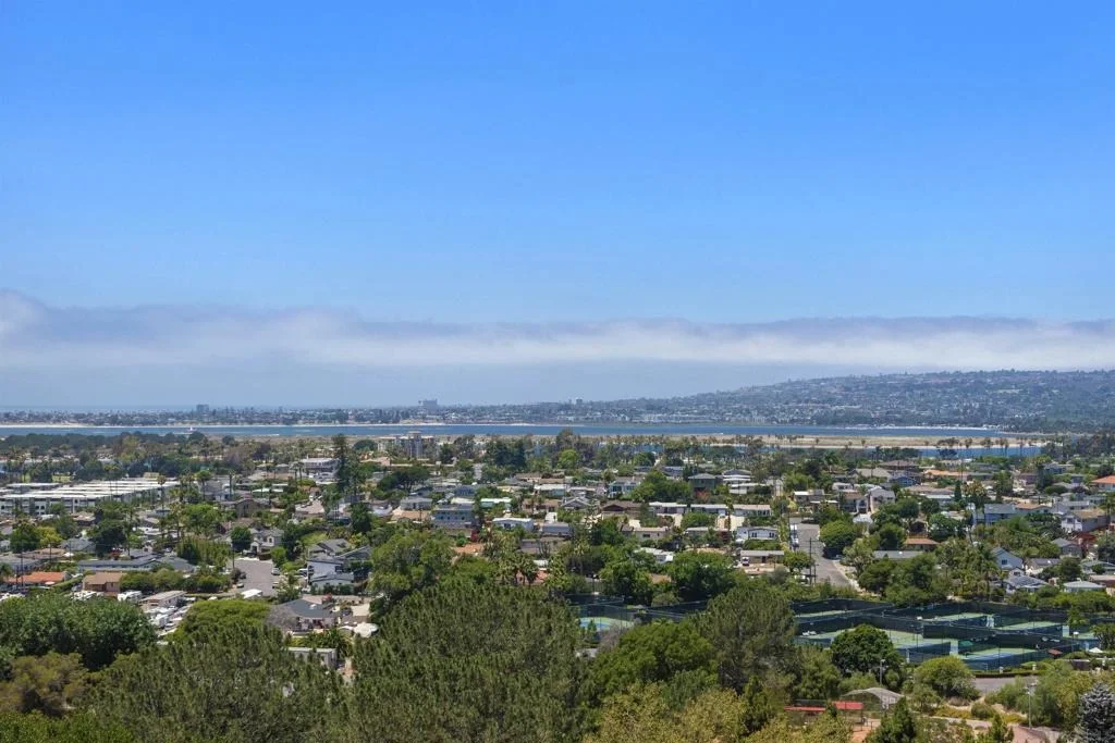 Photo of 1550 Everview