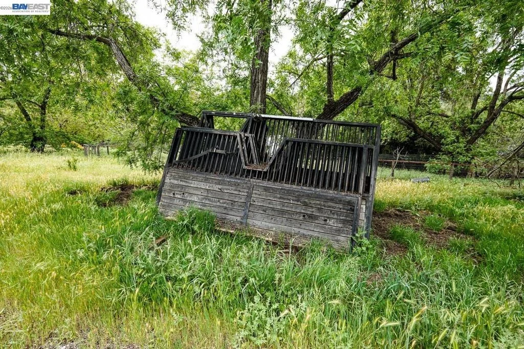 Photo of 6115 Morgan Territory Rd