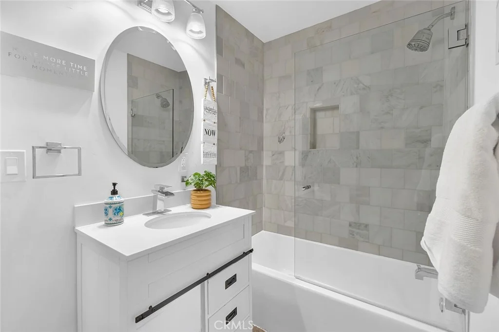 Photo of 2661 Oak Knoll Drive