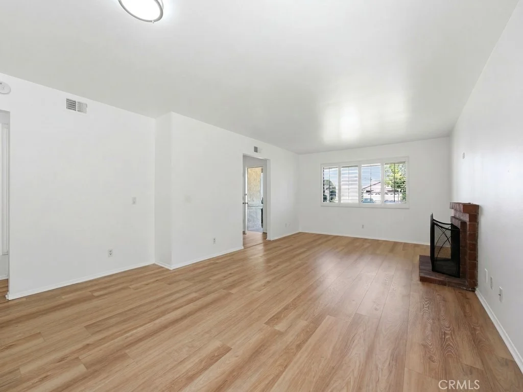 Photo of 5835 Cardoza Drive