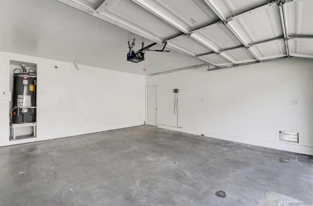 Photo of 5657 Red River Dr.
