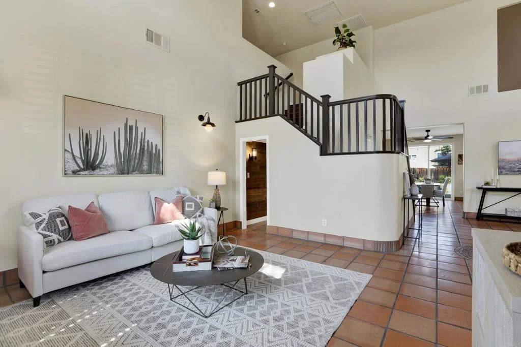 Photo of 40865 Robards Way