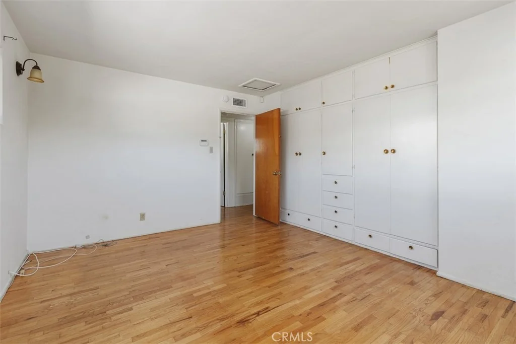 Photo of 417 E Cornell