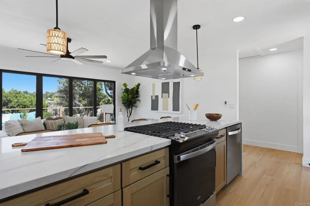 Photo of 4547 Contour Blvd