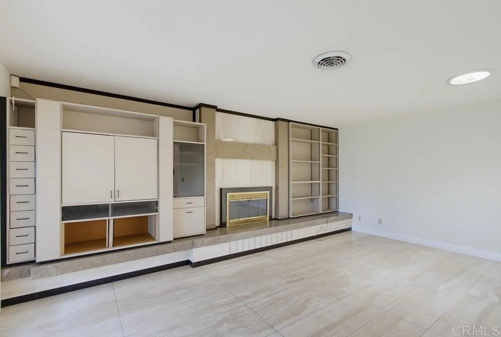 Photo of 31122 Old River Road