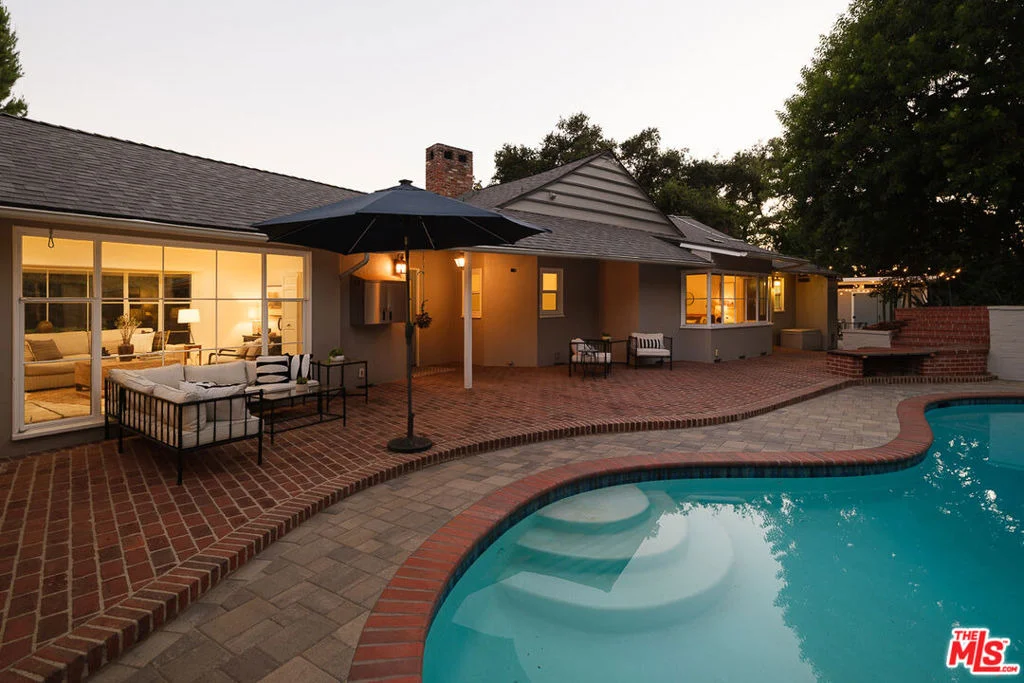 Photo of 1955 Windover Road