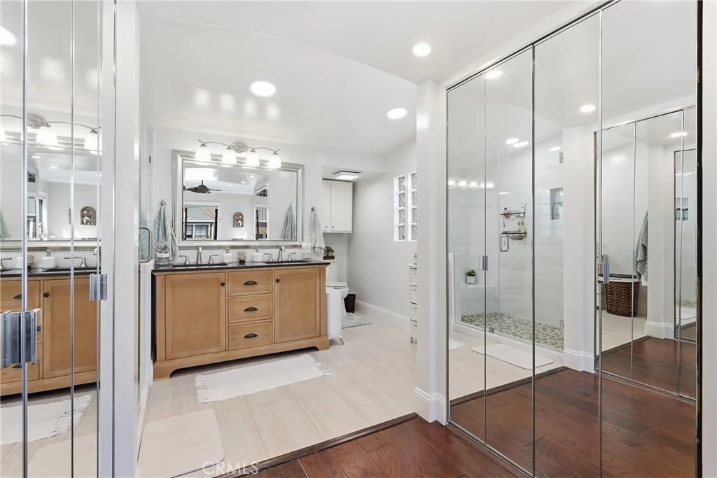 Photo of 6600 E Ocean