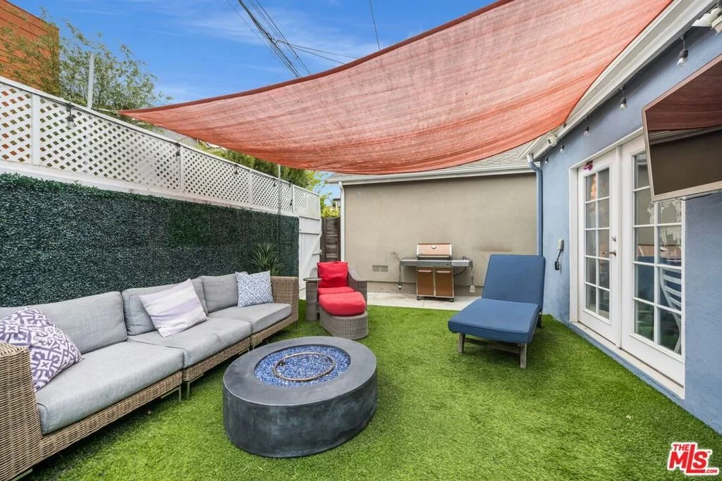 Photo of 2615 Beach Avenue