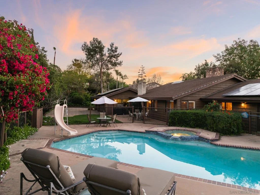 Photo of 15943 Ranch Hollow Rd