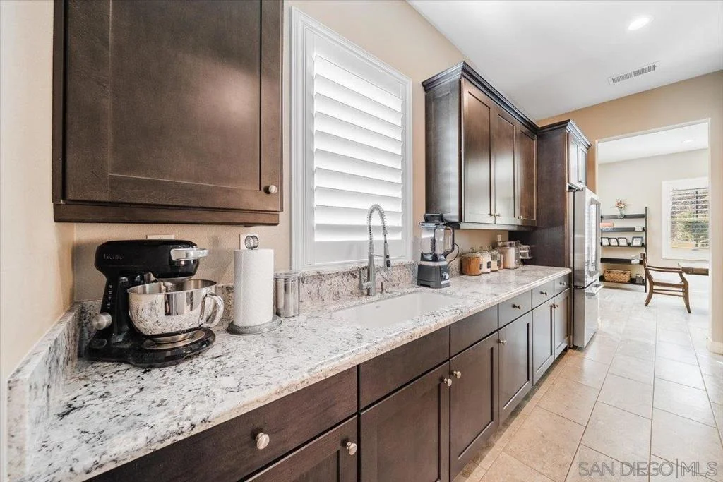 Photo of 541 Ledge