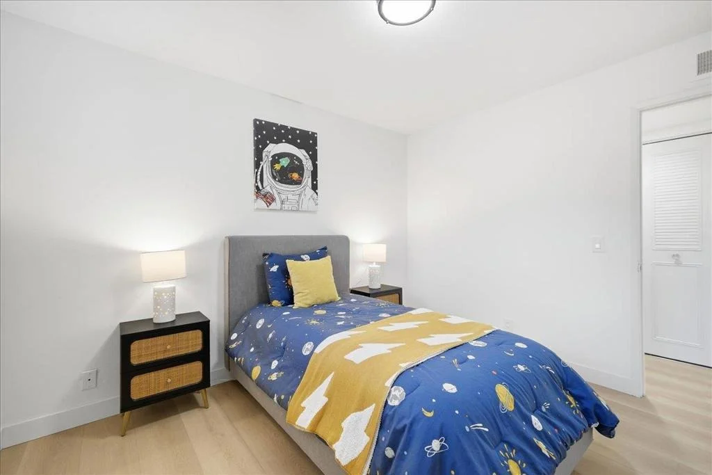 Photo of 38879 Jonquil Drive