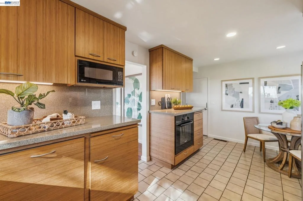 Photo of 5624 Greenridge Rd