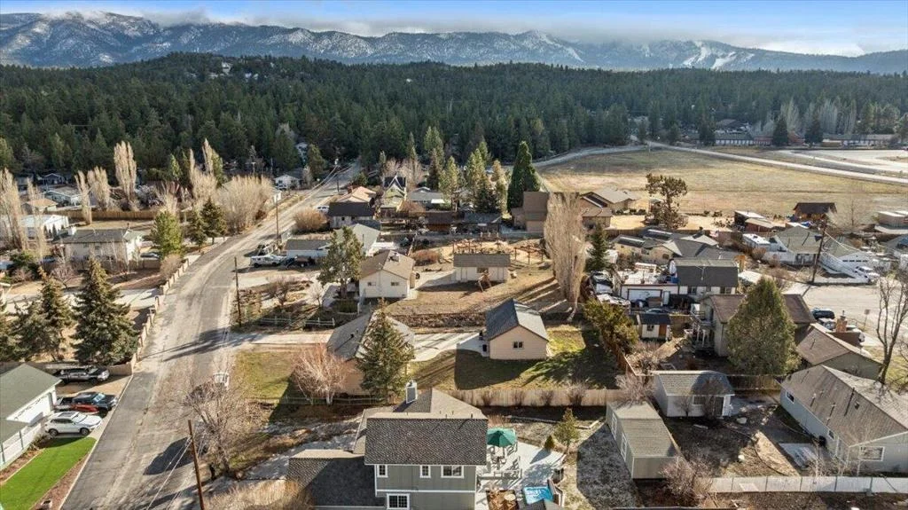 Photo of 913 Mount Doble Drive