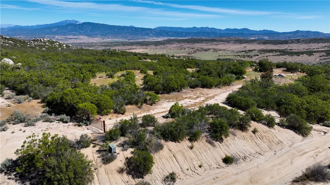 Photo of 55355 Tule Peak Road