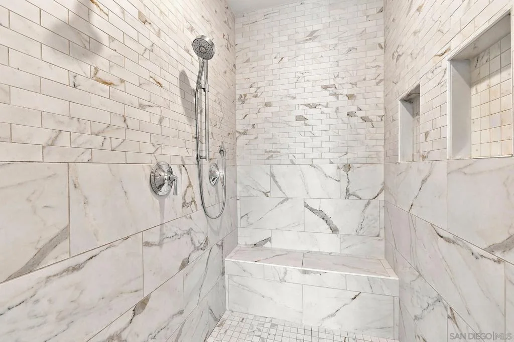 Photo of 7598 Circulo Sequoia
