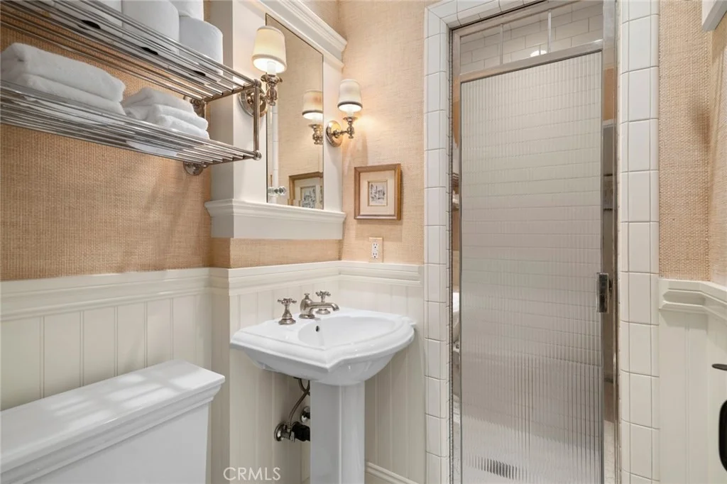 Photo of 376 Diamond