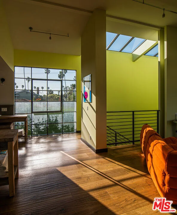 Photo of 813 Palms