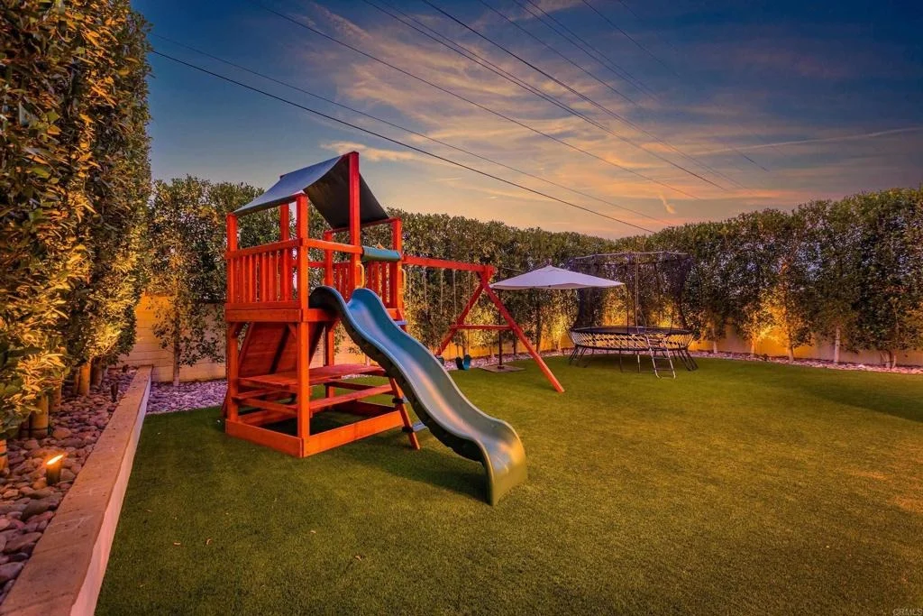 Photo of 250 Treasure Drive