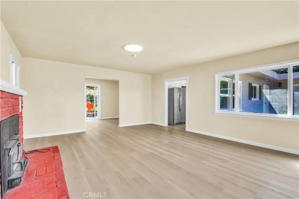 Photo of 15905 Kugelman