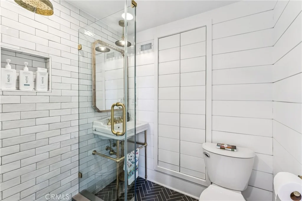 Photo of 28901 Palisades