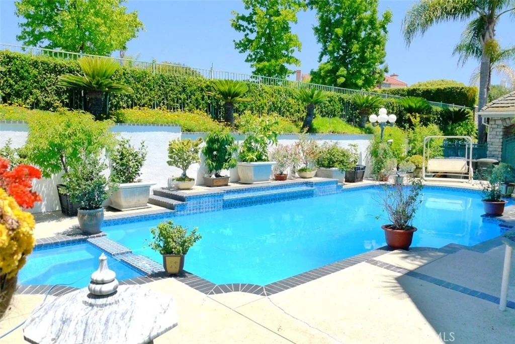 Photo of 2759 N Chauncey