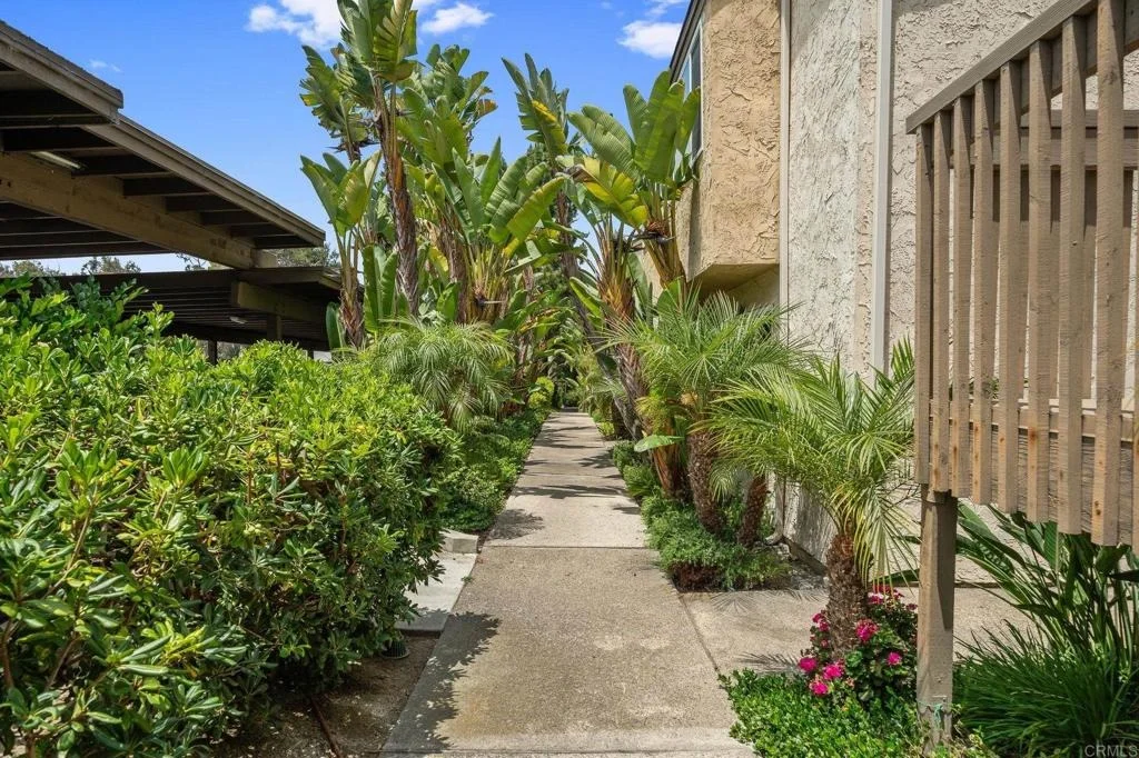 Photo of Unit E at 8548 Via Mallorca