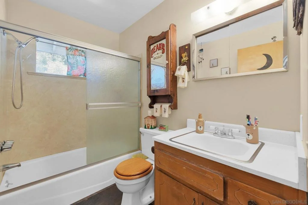 Photo of 2816 Heliotrope Dr