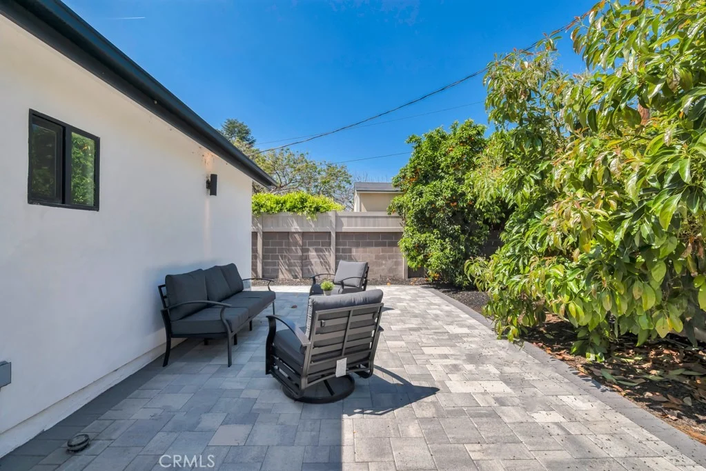 Photo of 2115 W Clark Avenue