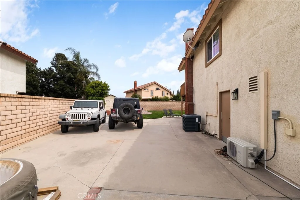 Photo of 7077 Campbell
