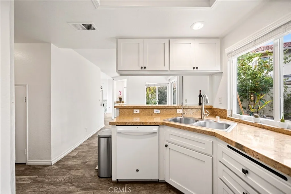 Photo of 21522 Kenmare