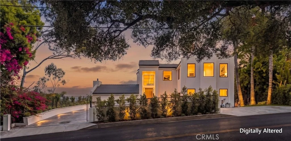 Photo of 3566 Beverly Glen