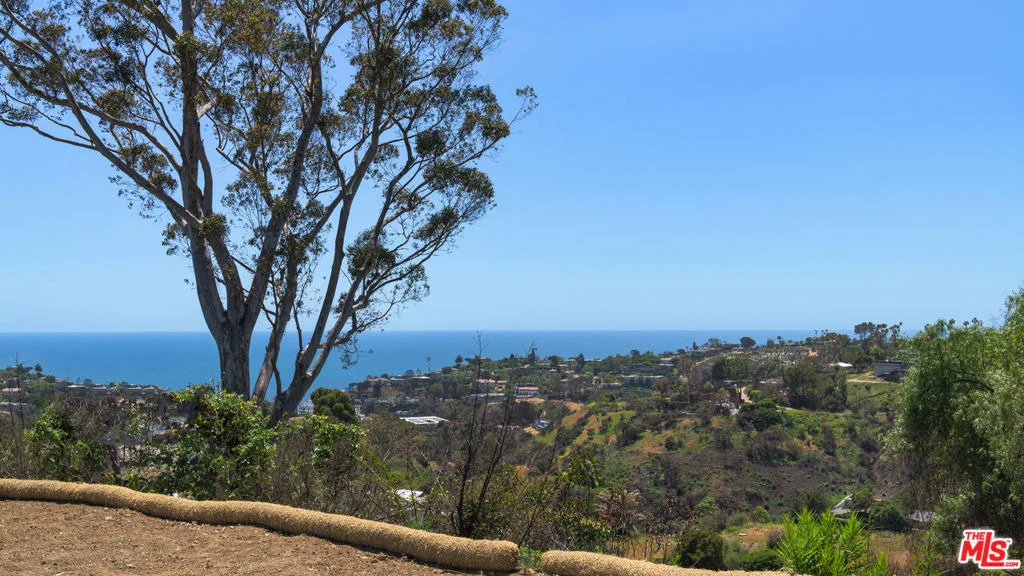 Photo of 729 Enchanted Way