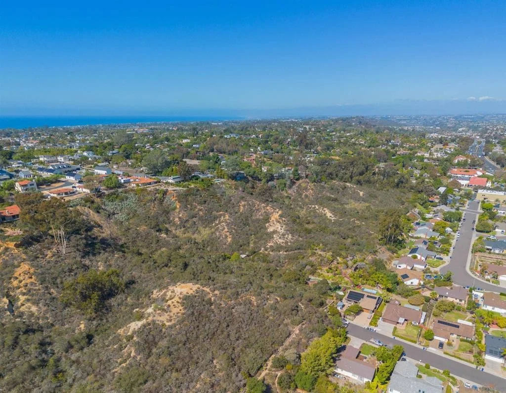 Photo of 0 Crest Dr