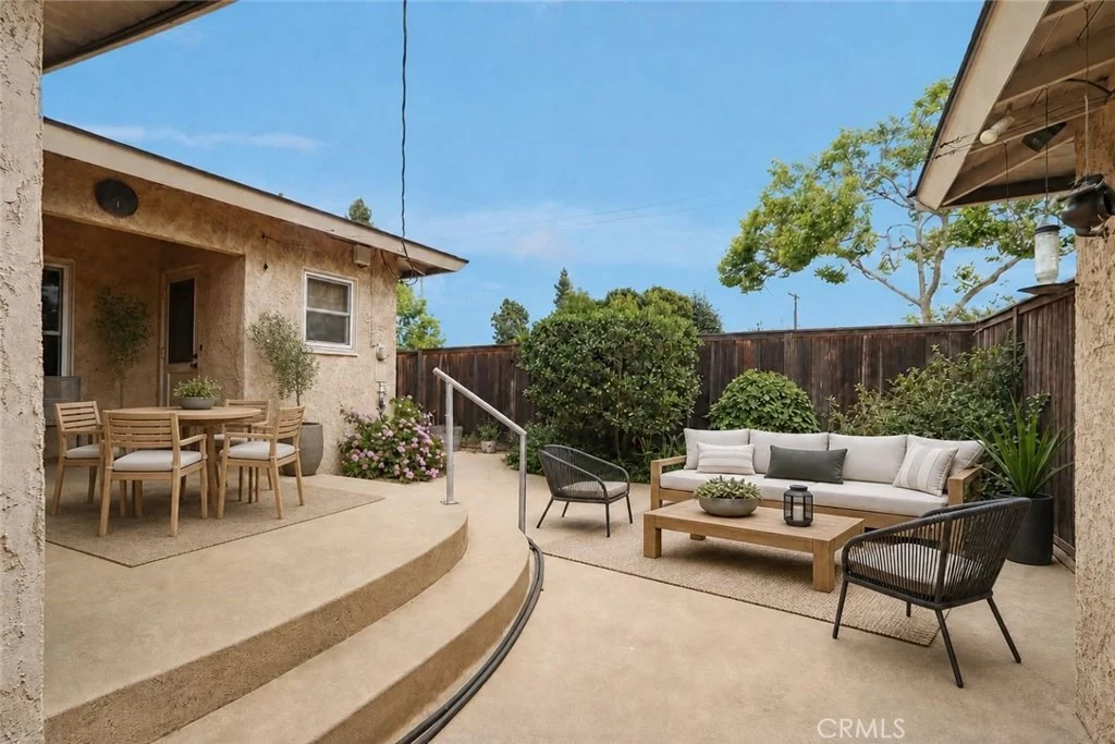 Photo of 6544 E Willow