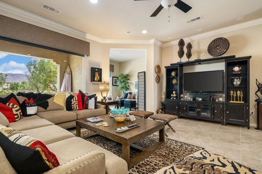 Photo of 81194 Avenida Colonias