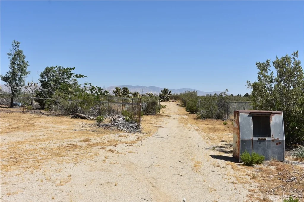 Photo of 6293 Backus Road