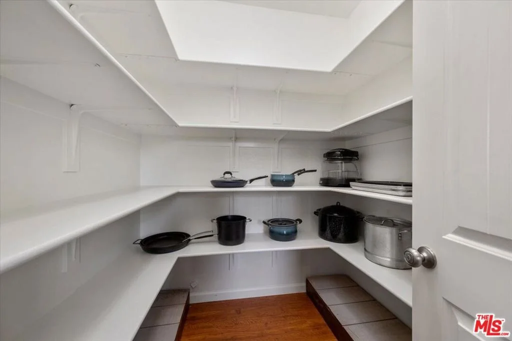 Photo of 230 Hans Place