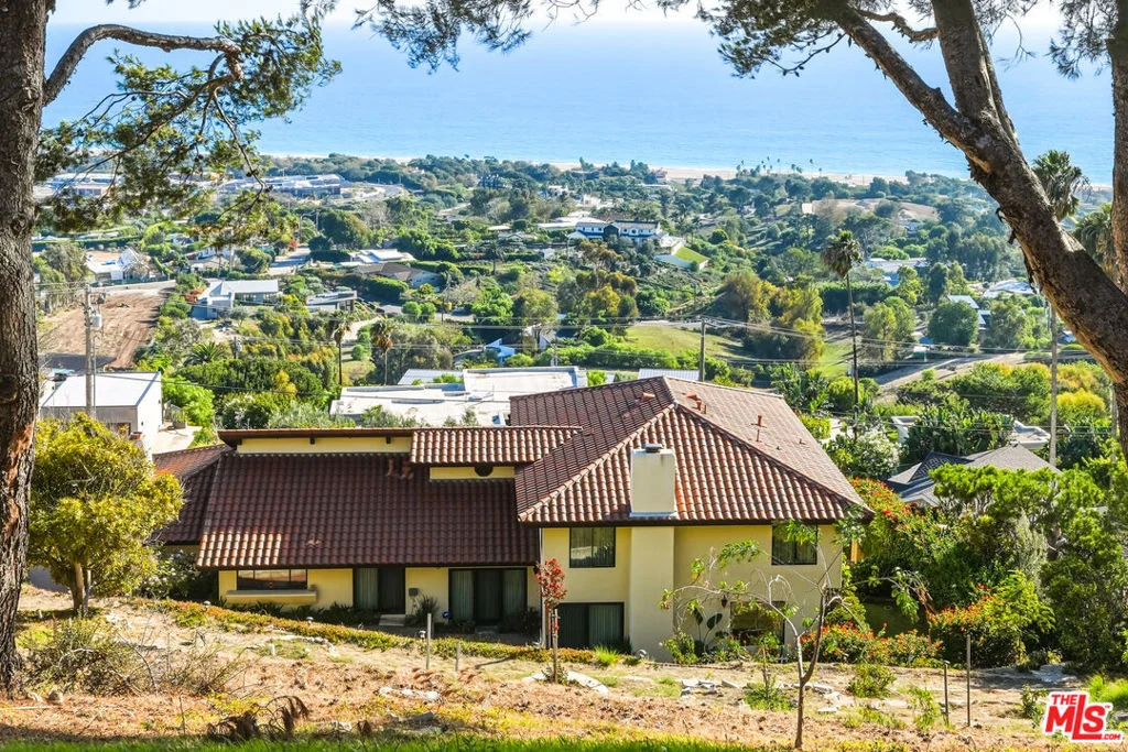 Photo of 5461 Horizon Drive